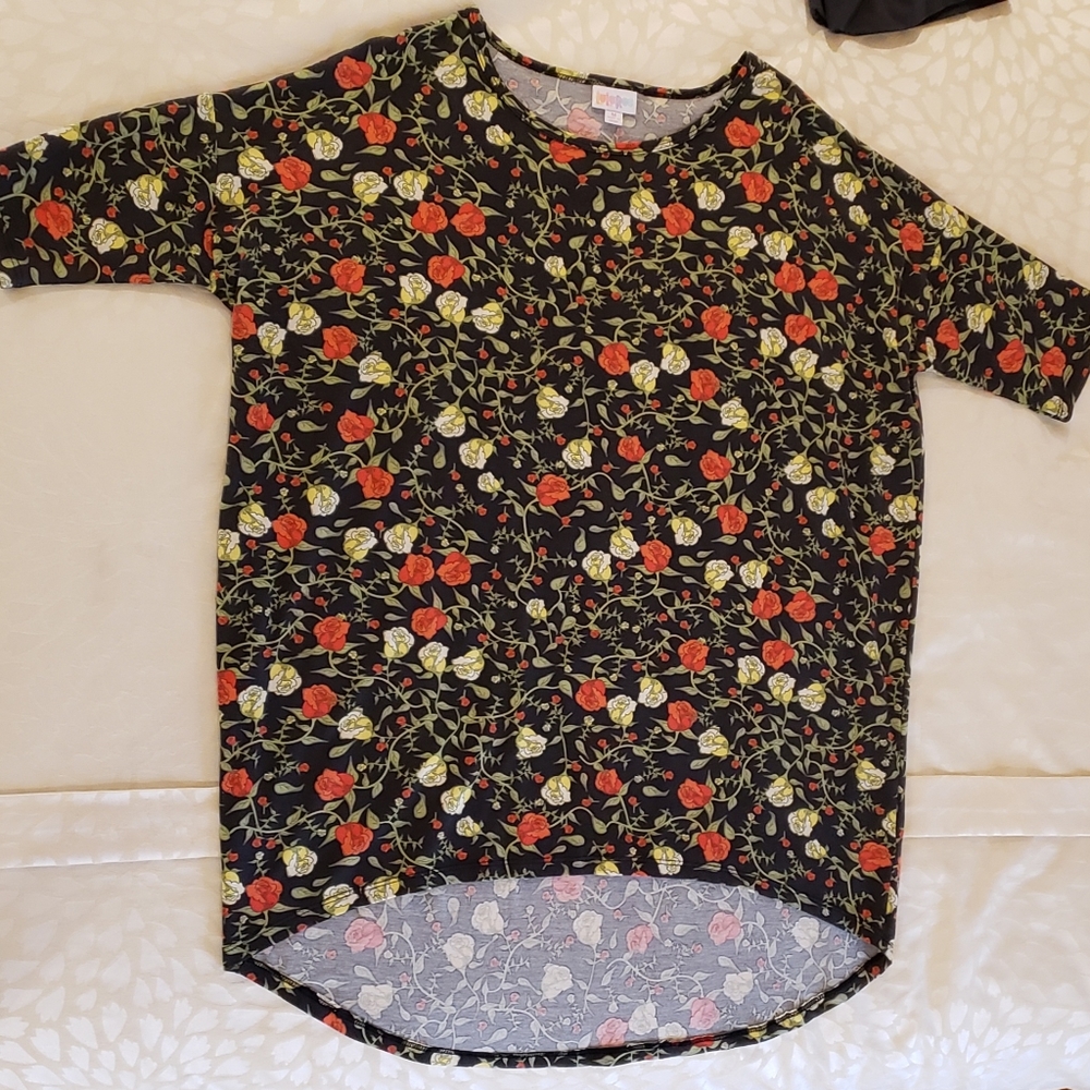 LuLaRoe top
